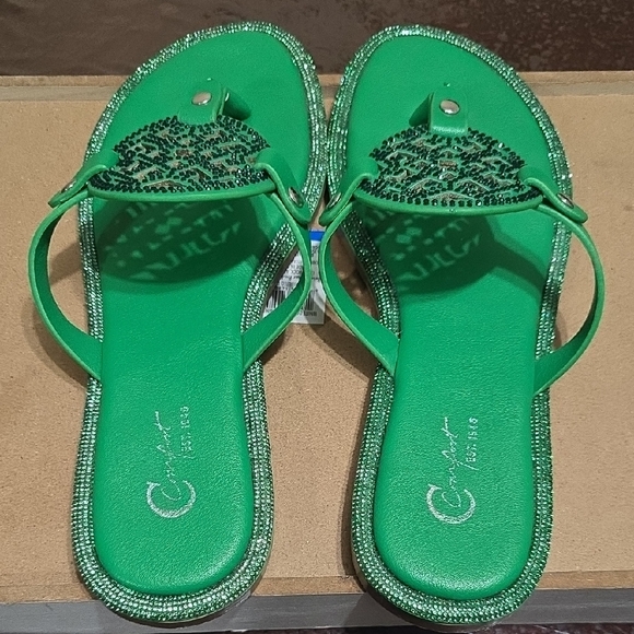 Elegant Green Women's Sandals with Embellishments - Picture 3 of 6